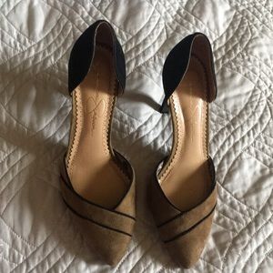 Jessica Simpson pumps